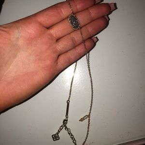 Pendant kendra Scott necklace